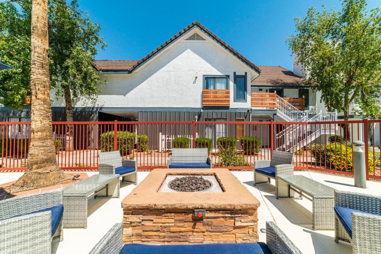 Metro Phx Downstairs Studio Sleeps 4 Ada Accessible Phoenix Bagian luar foto